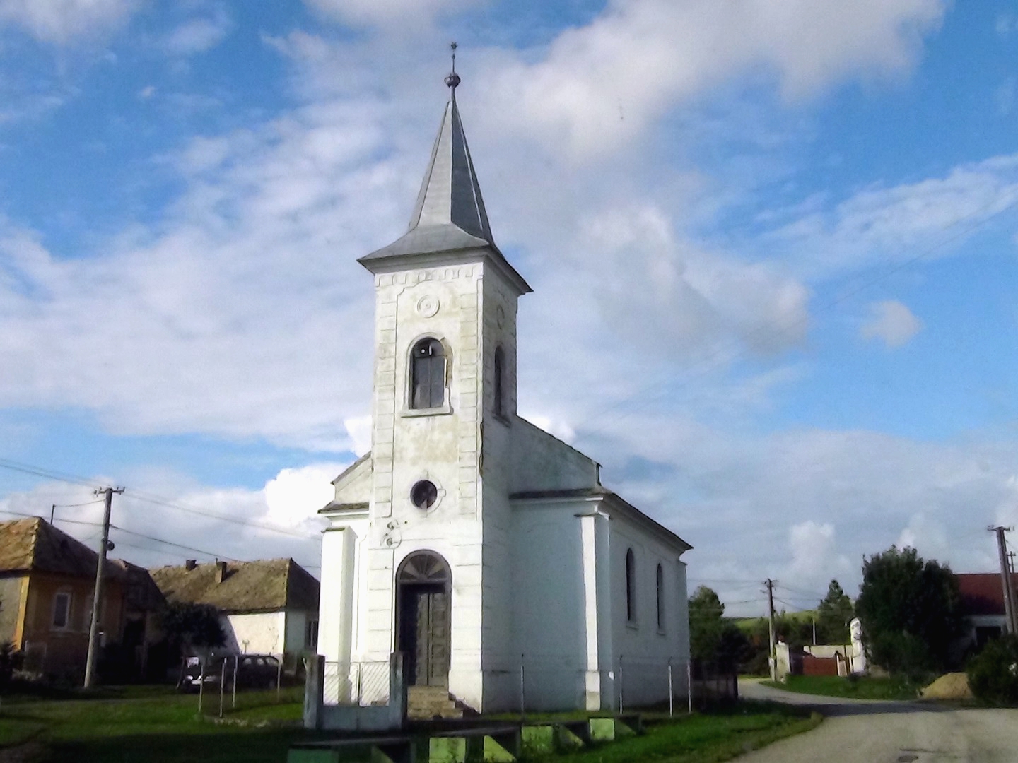 cako-reformatus-templom-2