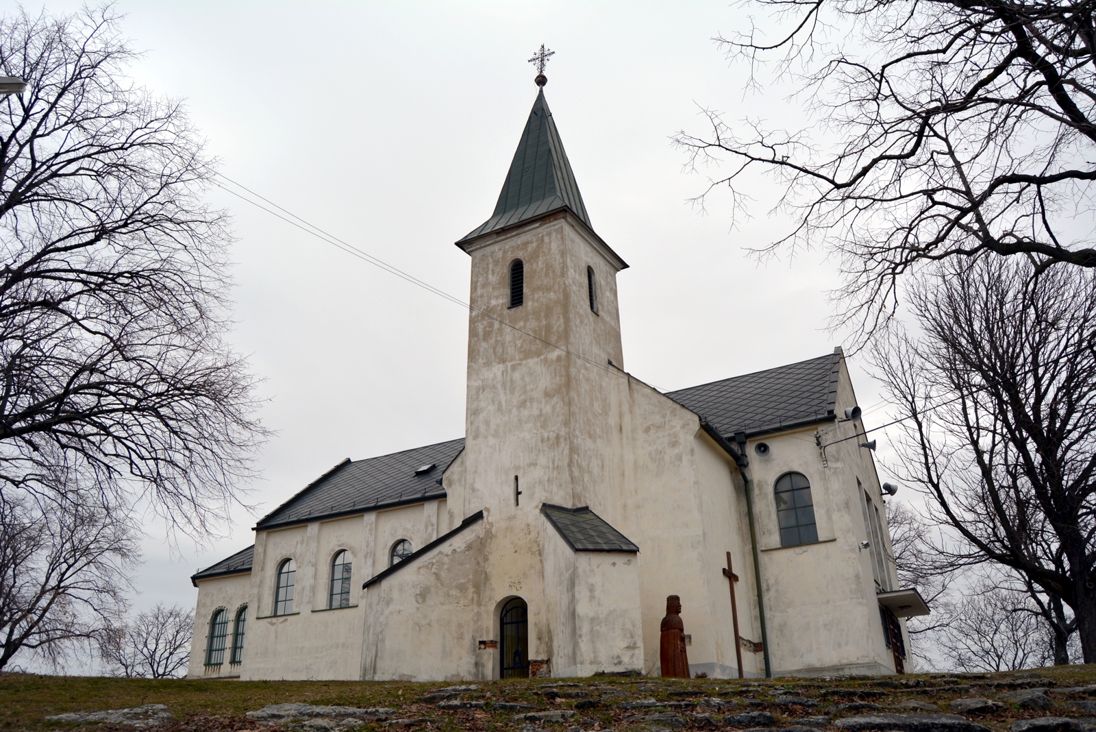 kolon-szent-istvan-templom (1)