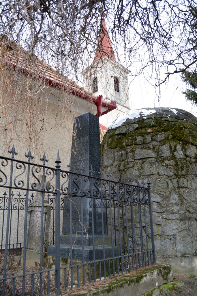 never-conlegner-karoly-sirja (5)