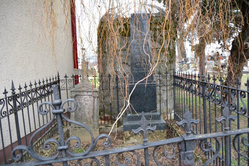 never-conlegner-karoly-sirja (2)