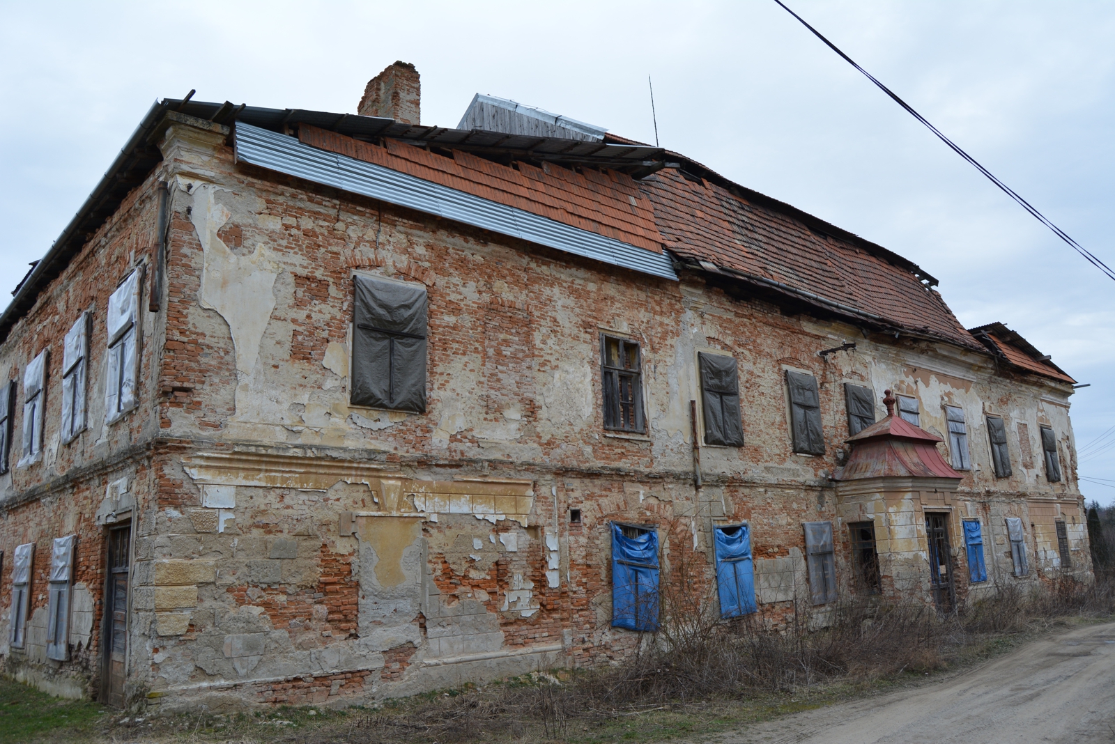 never-neveri-kastely (1)