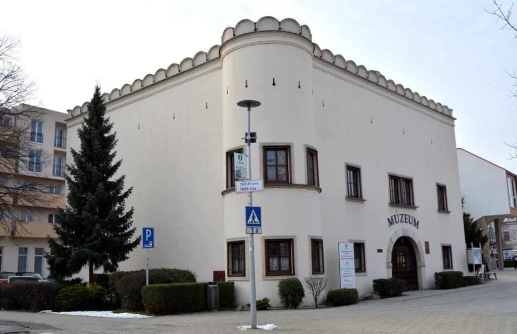 szenc-torok-haz (3)