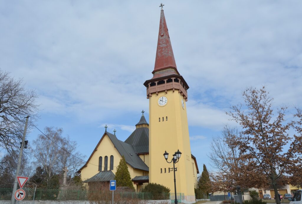 ogyalla-szent-laszlo-templom (10)