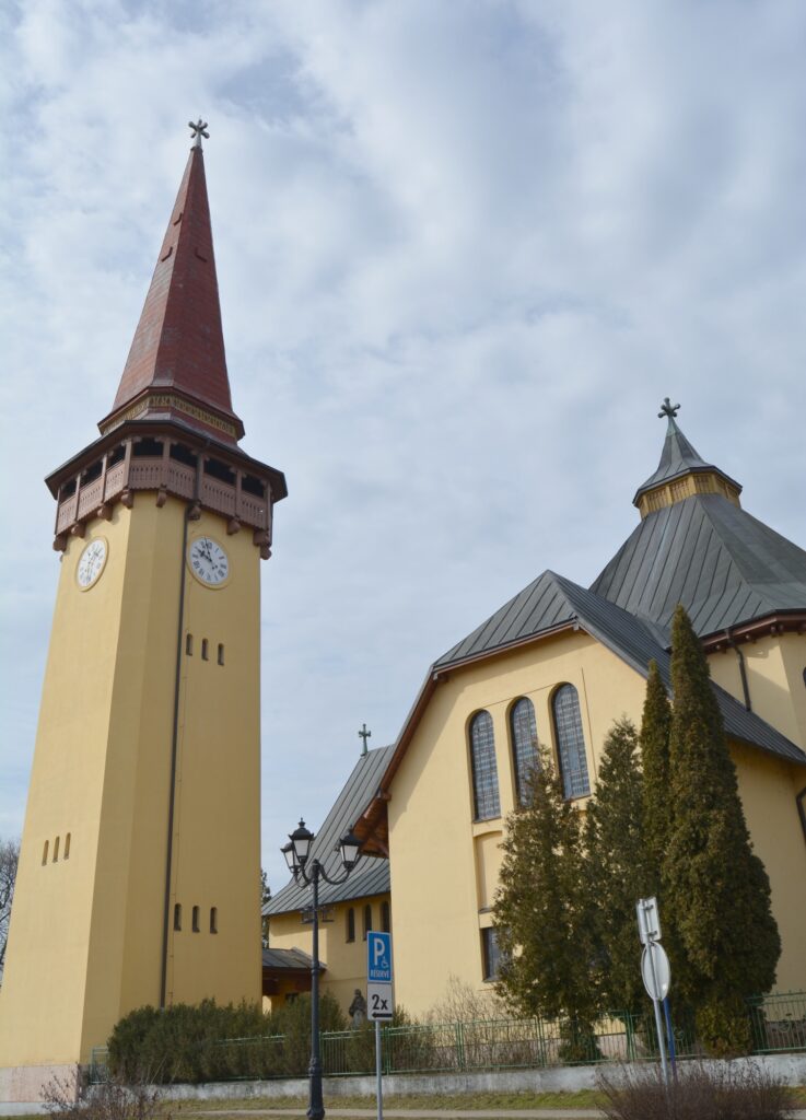 ogyalla-szent-laszlo-templom (2)