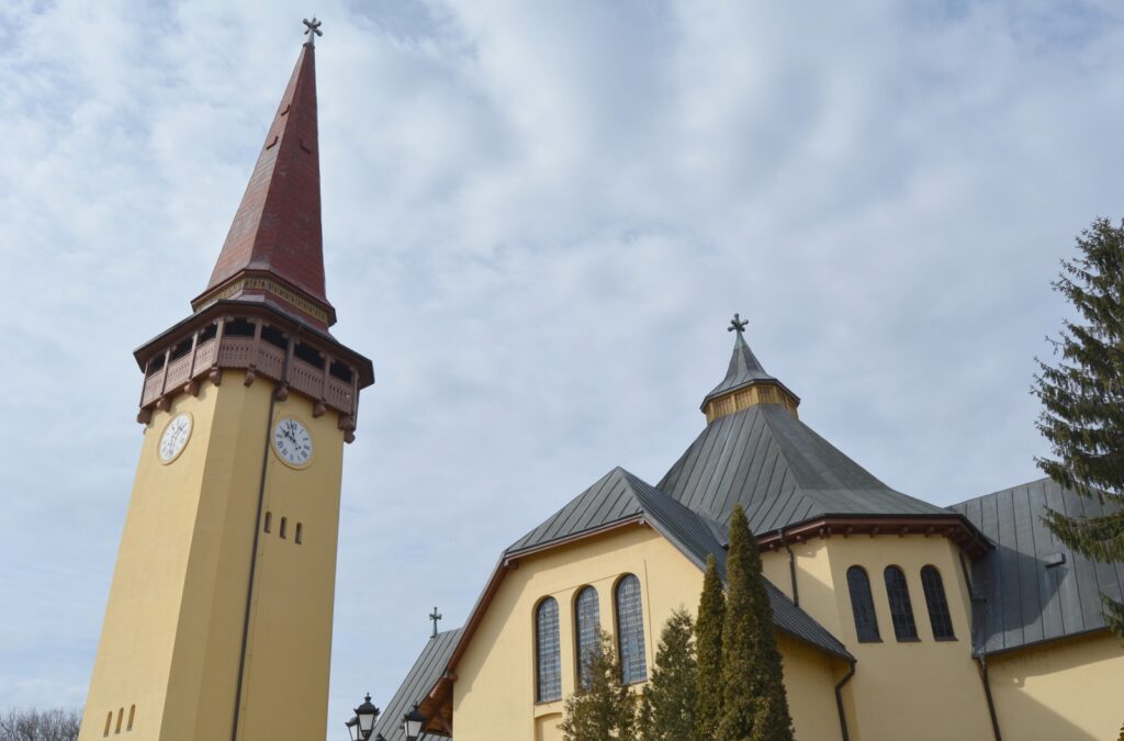 ogyalla-szent-laszlo-templom (1)