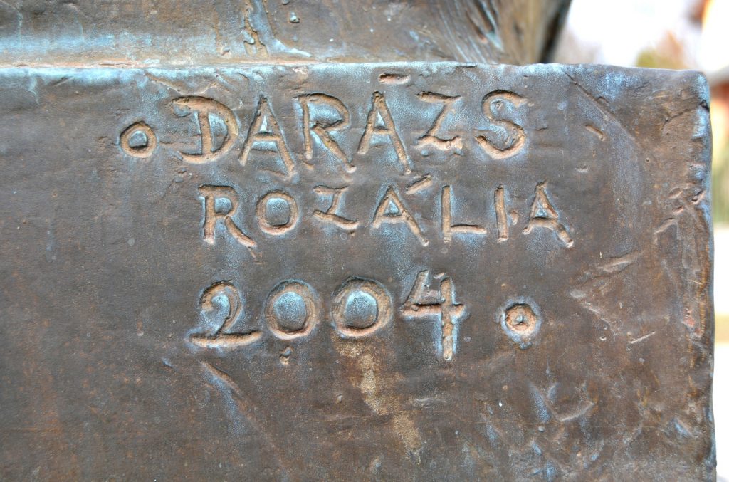 ogyalla-jokai-mor-mellszobra (10)