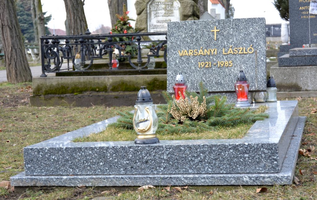 fel-varsanyi-laszlo-sirja (4)