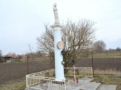 barsendred-maria-oszlop (1)