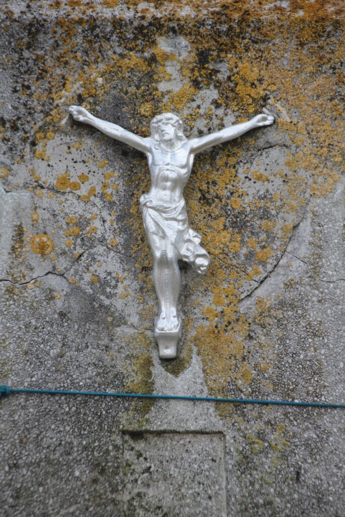 inam-volkovics-laszlo-sirhelye-4