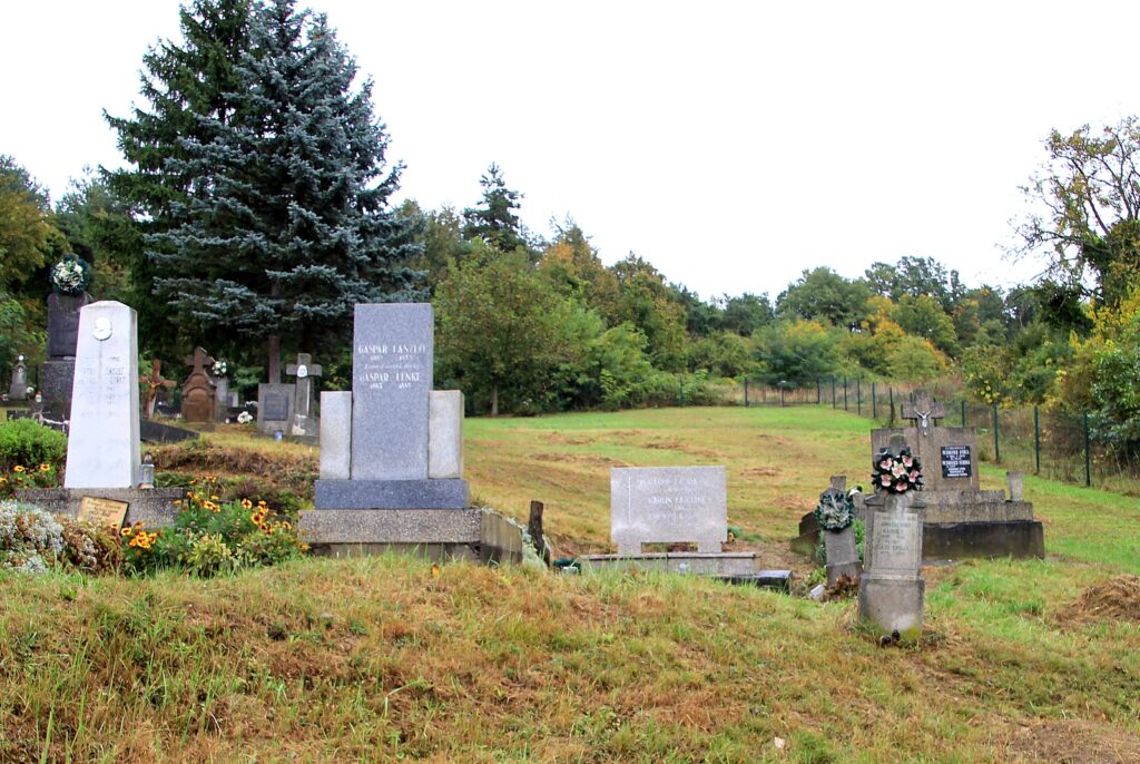 apatujfalu-oreg-temeto-grosschmidt-2