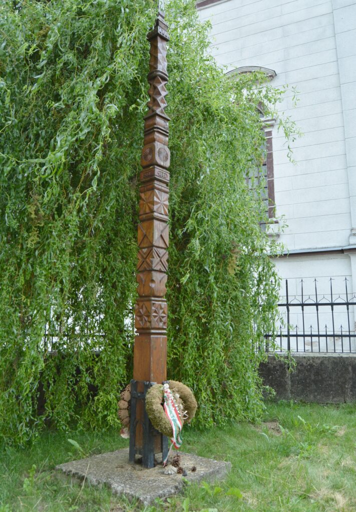 felsoszecse-48-as kopjafa (2)