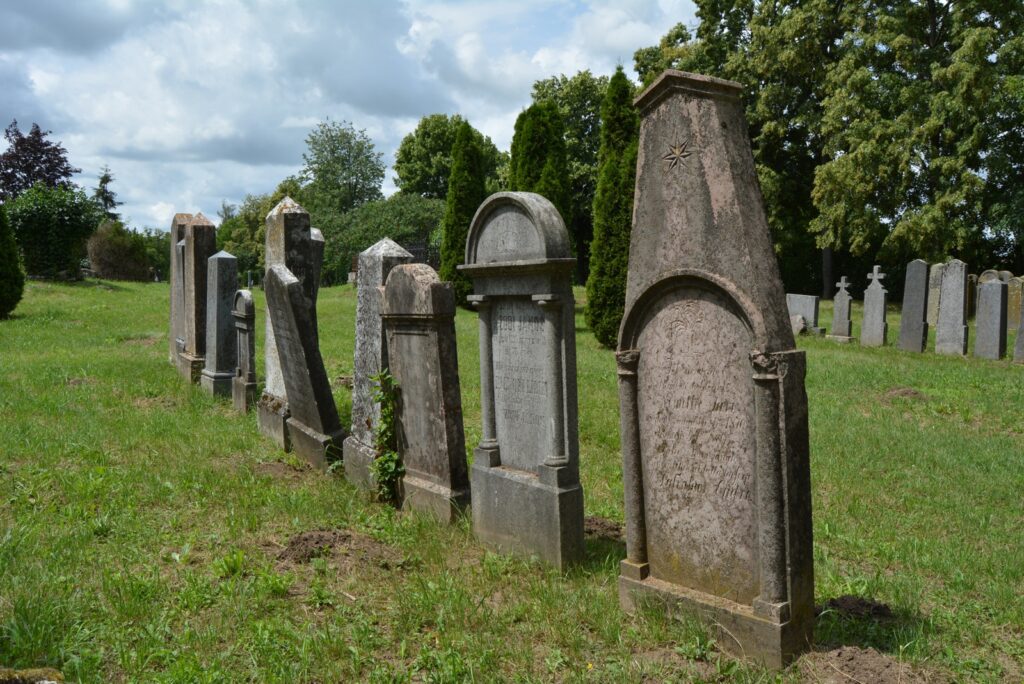 felsoszecse-regi-sirok (3)