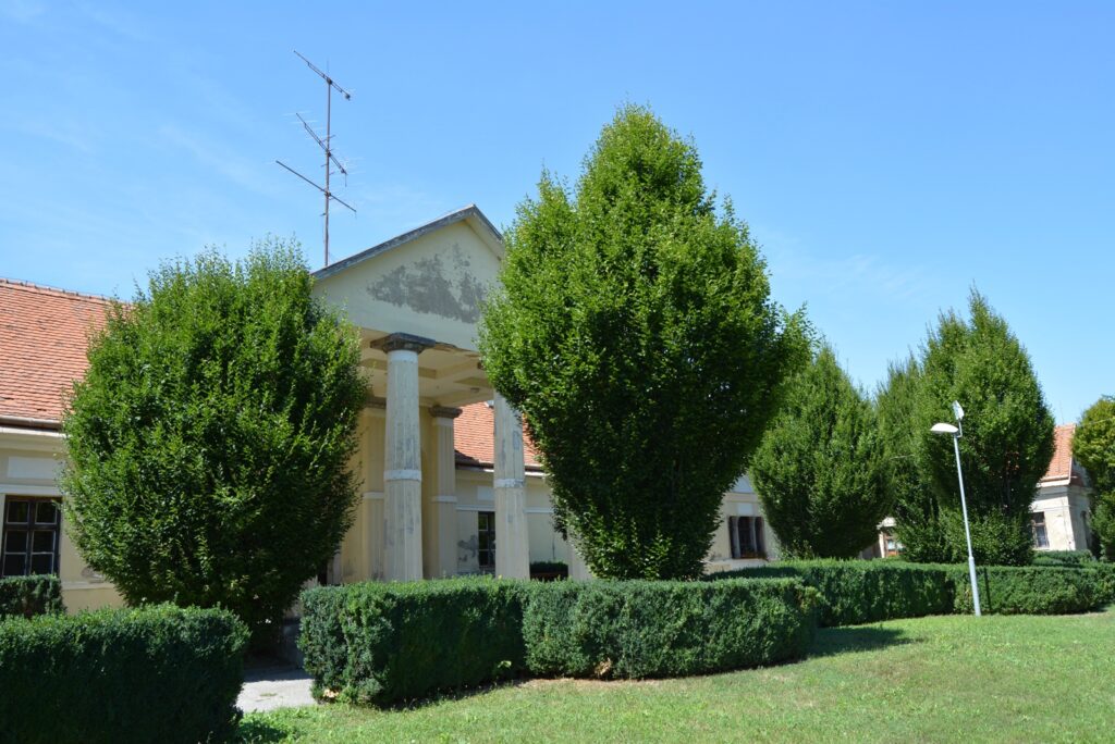 hontvarsany-kastely (5)