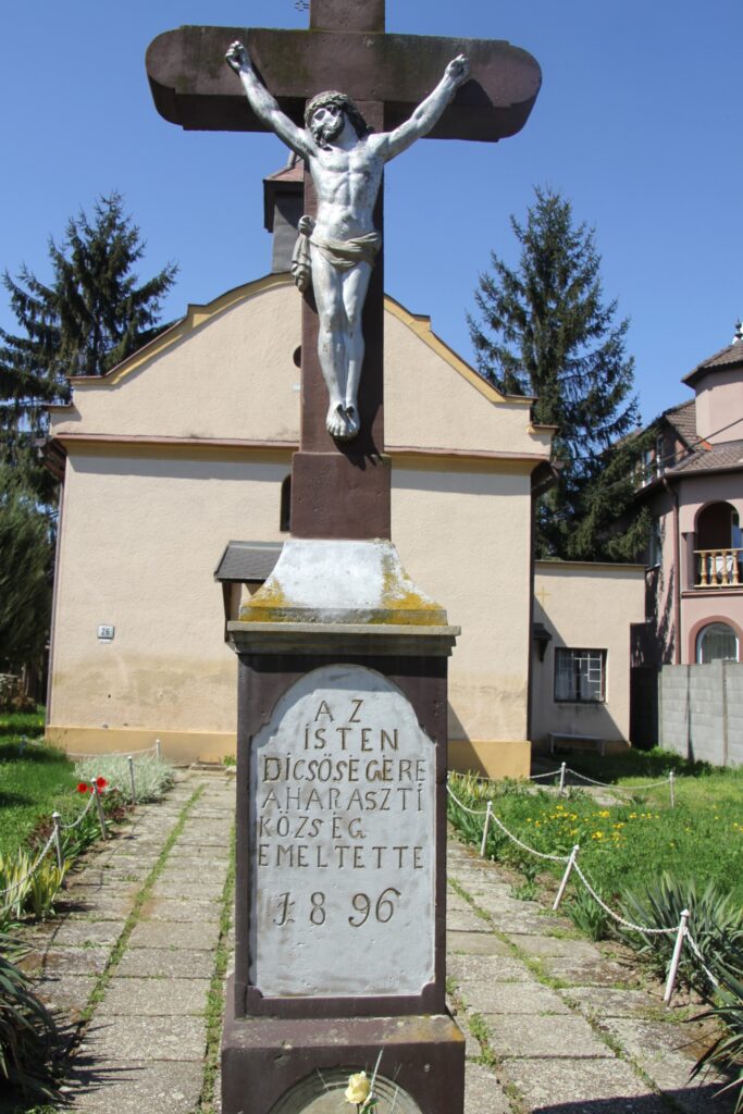 ipolyharaszti-templomkereszt-2