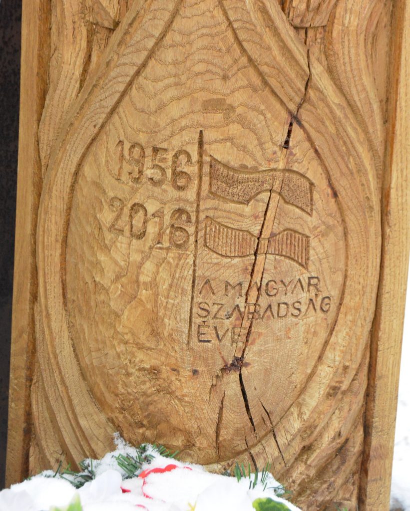 kismacsed-1956-os-emlekmu (7)