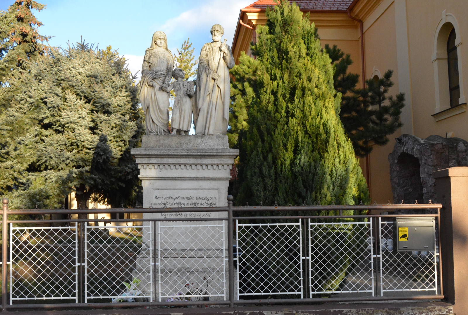 nagymacsed-szent-csalad (1)