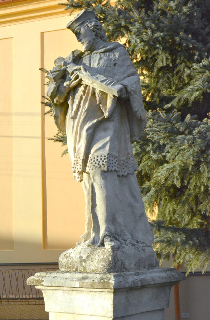 nagymacsed-nepomuki-szent-janos-szobra (8)