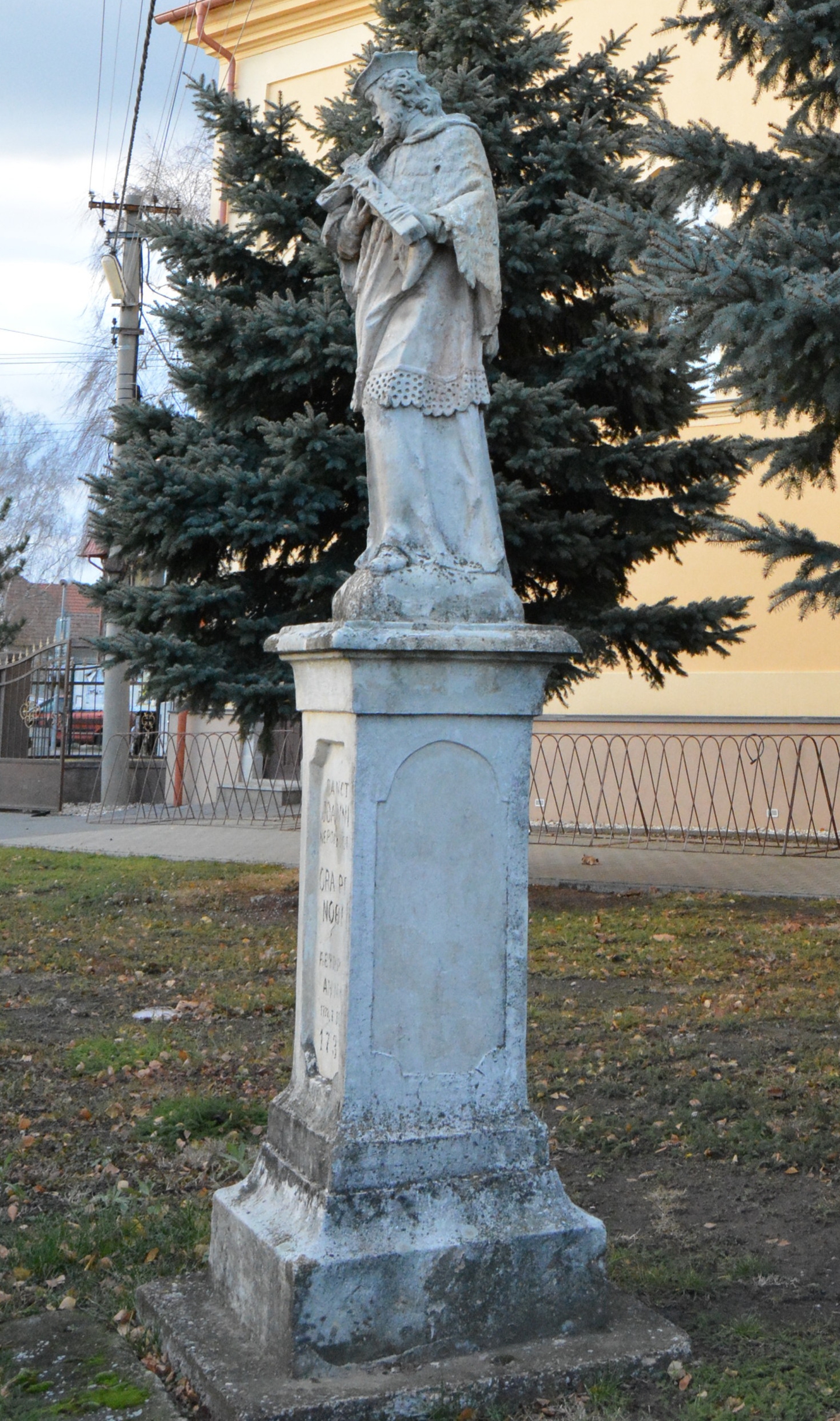 nagymacsed-nepomuki-szent-janos-szobra (1)