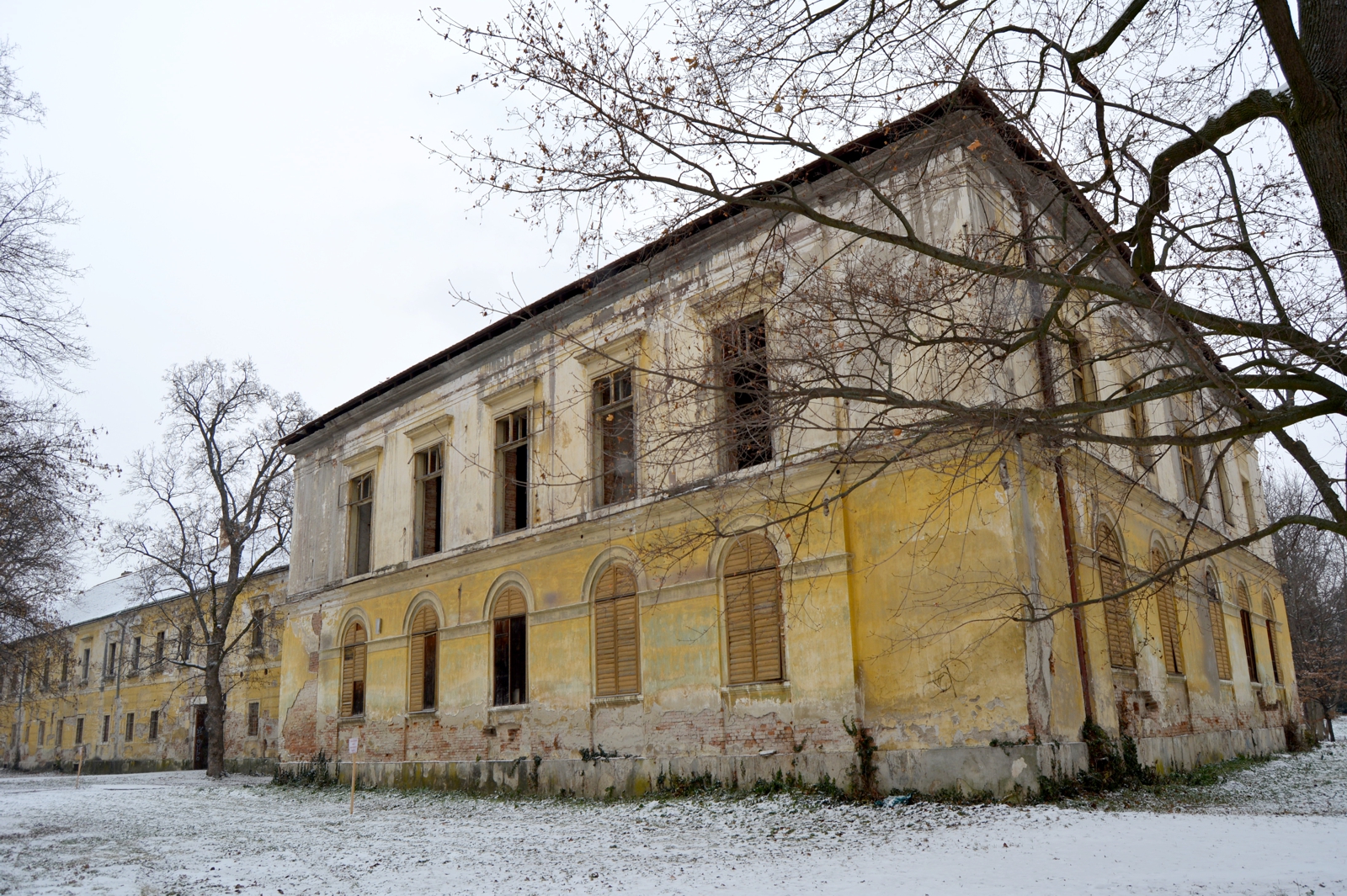 szered-esterhazy-kastely (6)