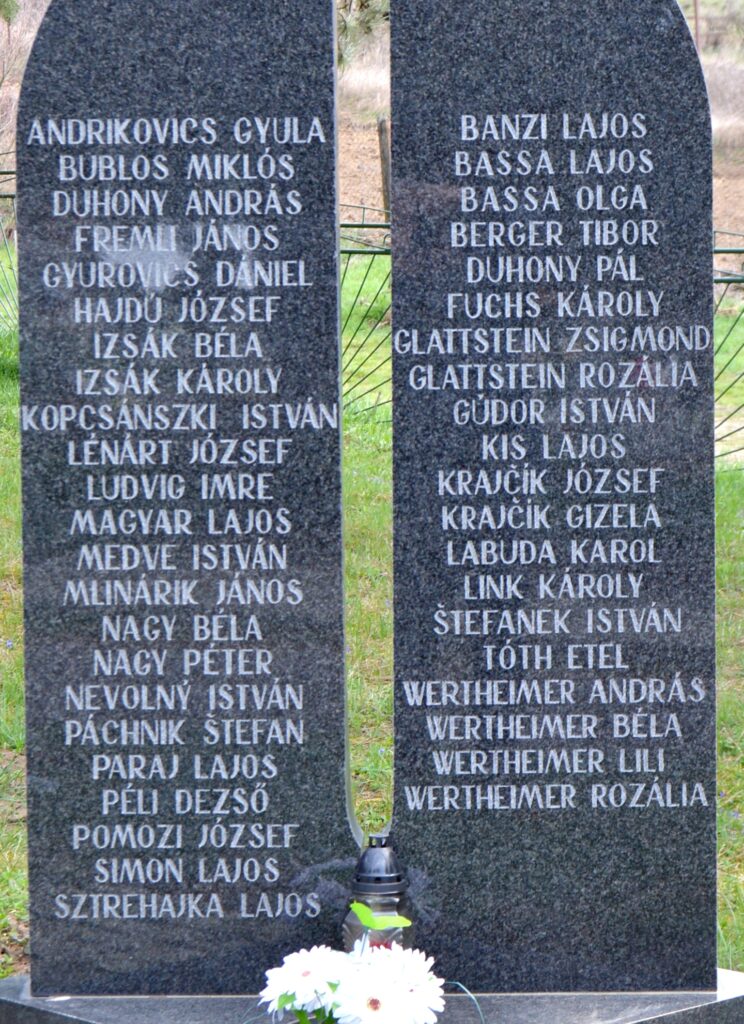 lonto-2-vilaghaborus-emlekmu (6)