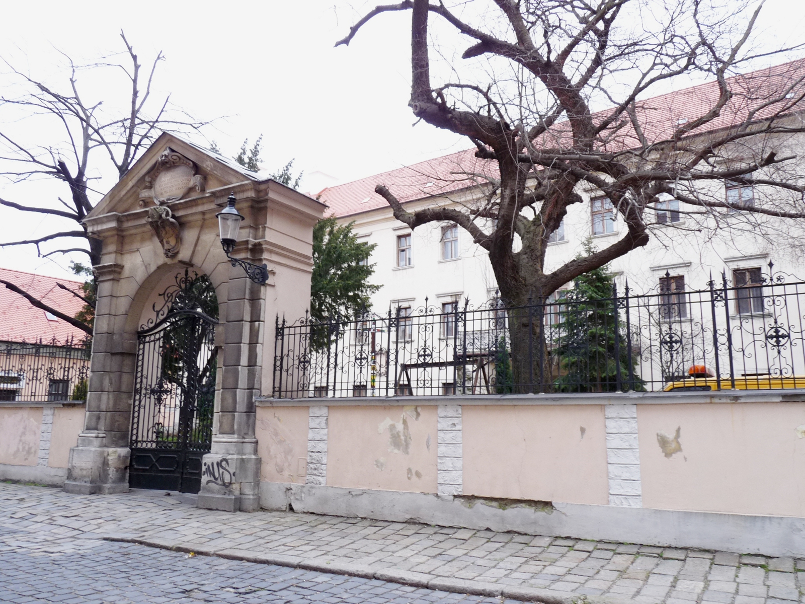 pozsony-prepost-lak (1)