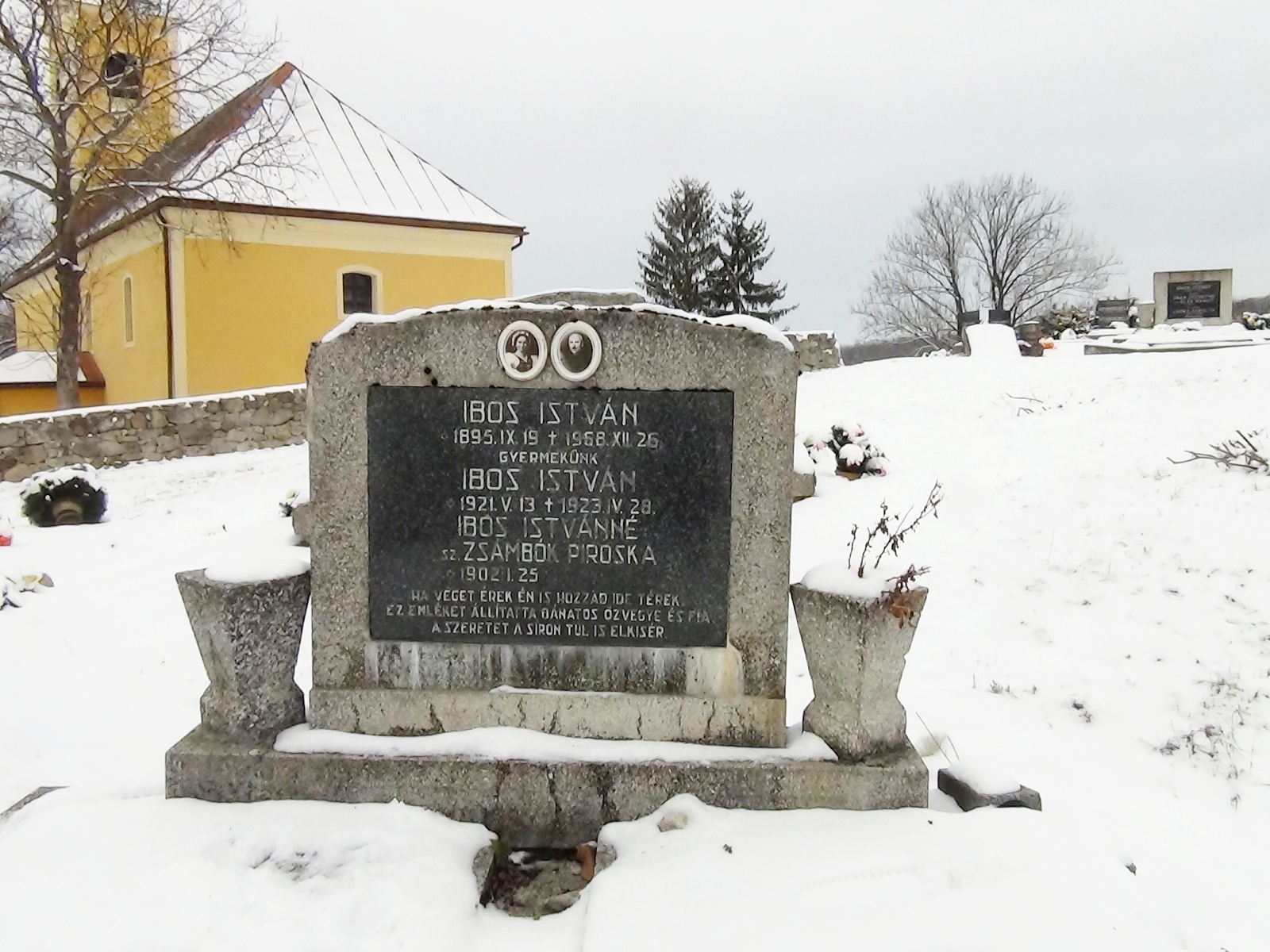 nagybalog-ibos-istvan-zsambok-piros (1)