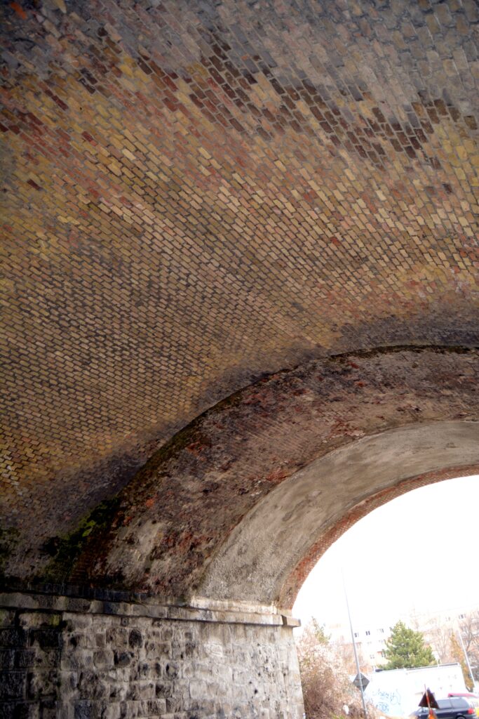 pozsony-vasuti-feluljaro (16)