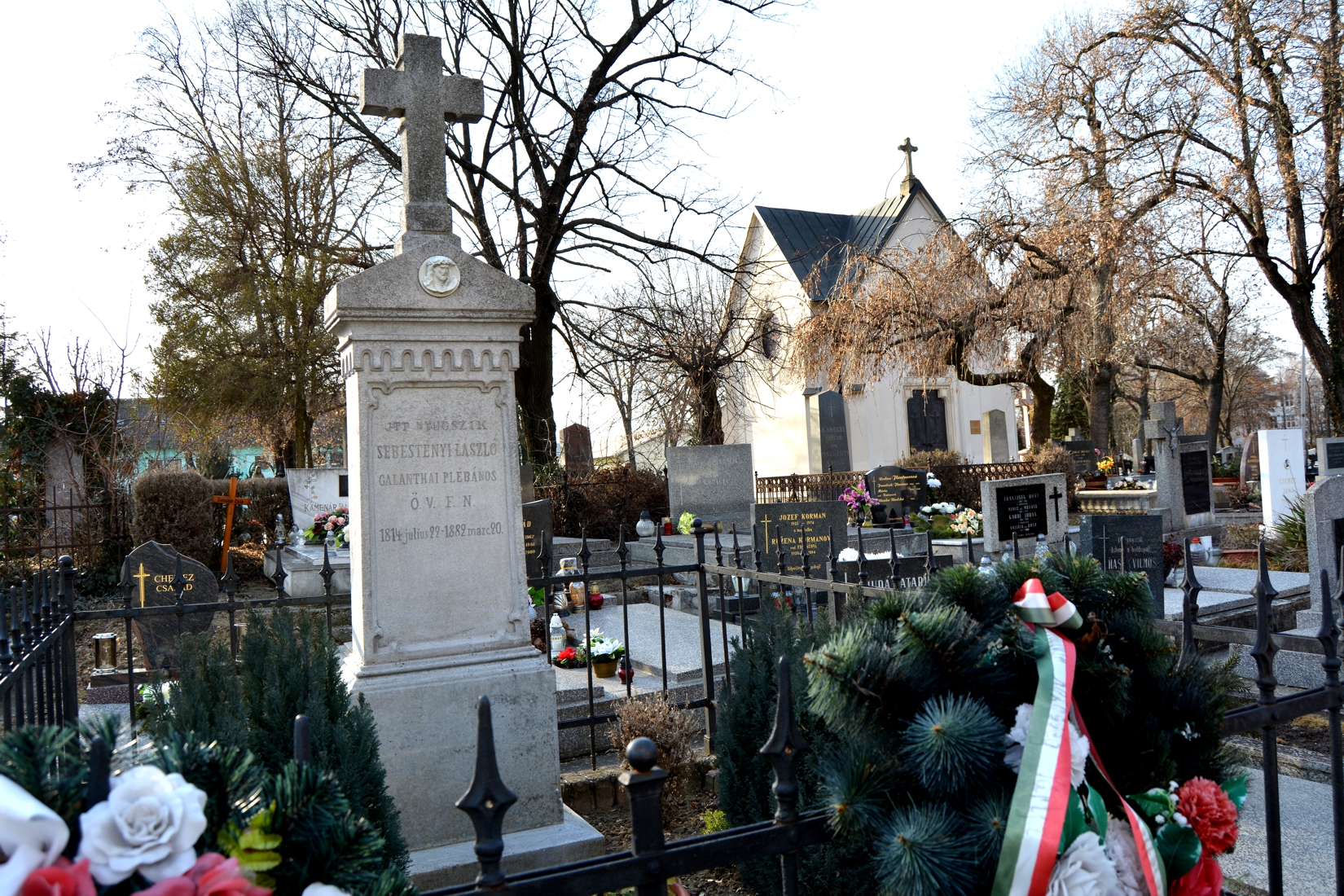 galanta-sebestyenyi-laszlo-sirja (1)