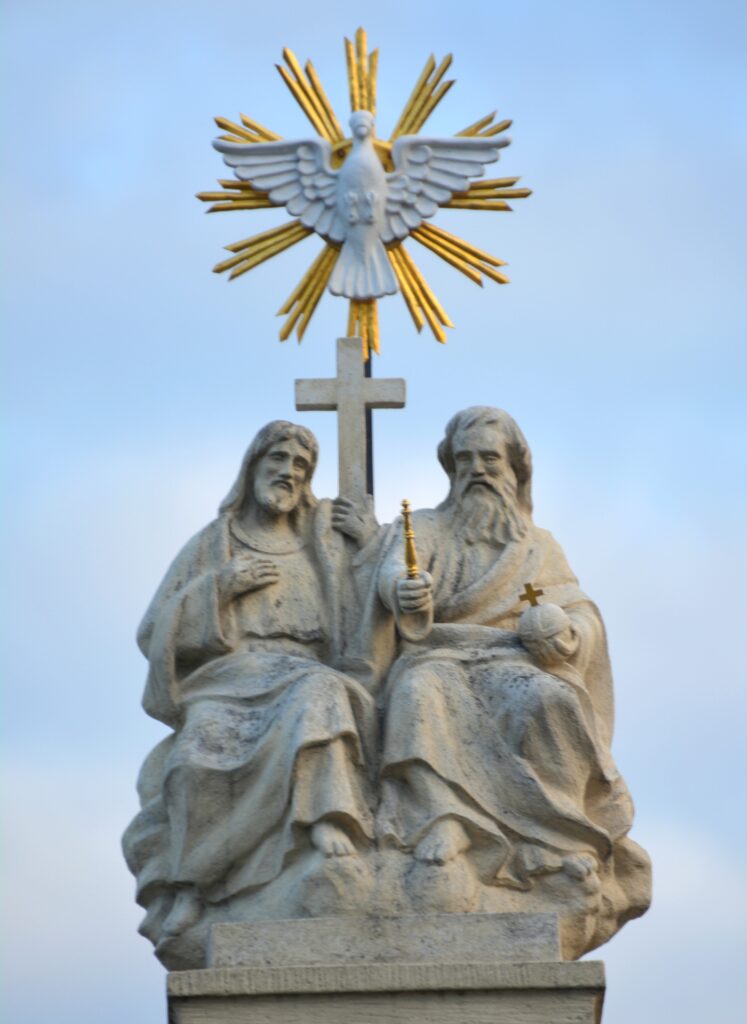 taksony-szentharomsag-szobor (6)