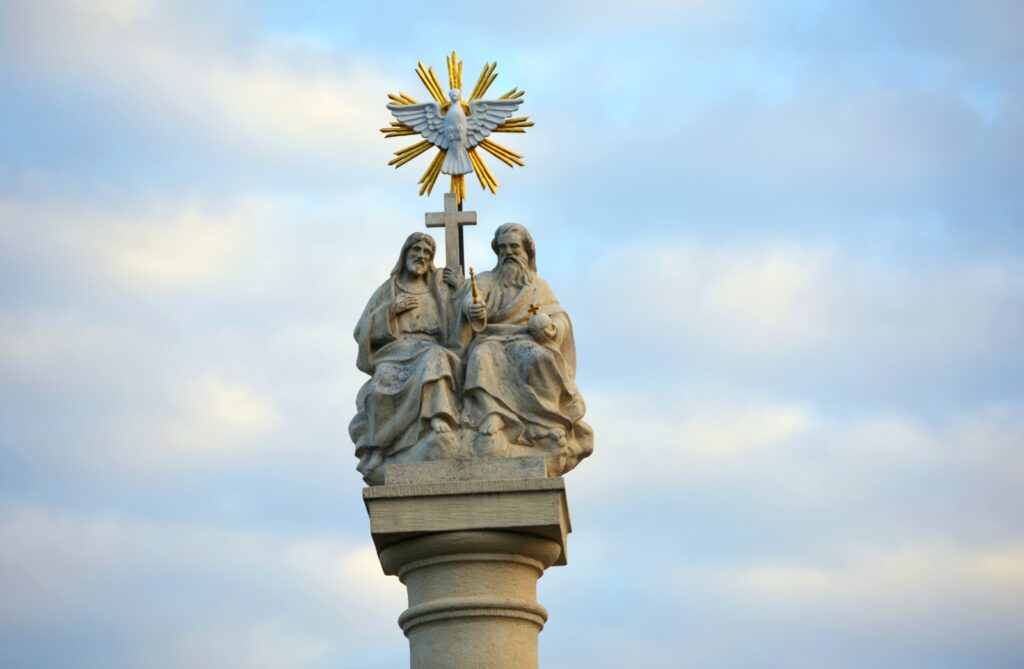 taksony-szentharomsag-szobor (5)