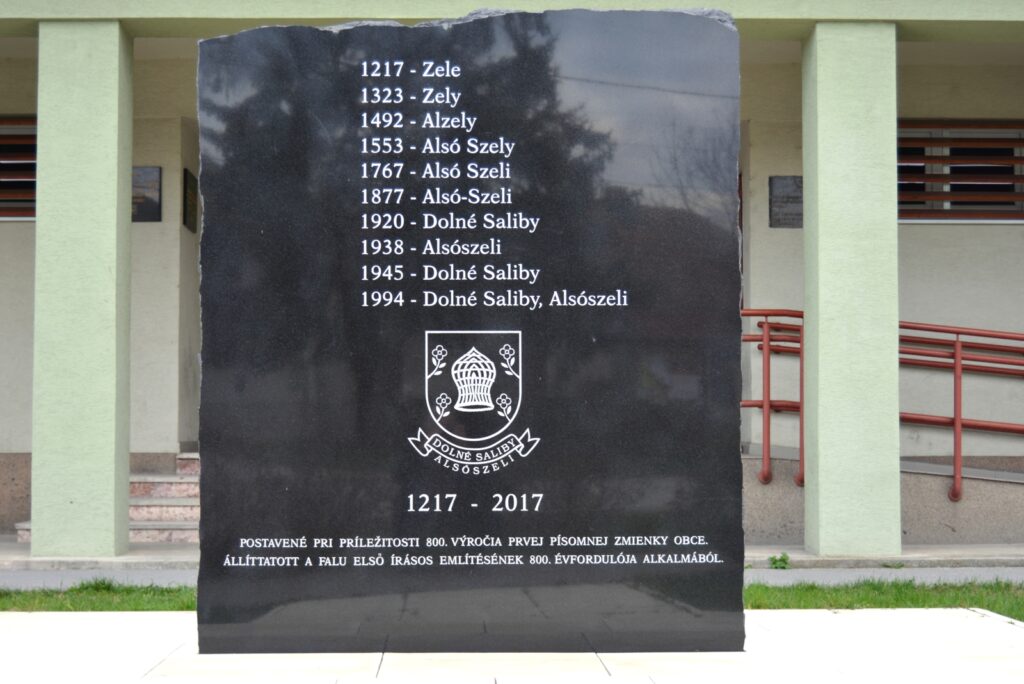 alsoszeli-irasos-emlek-kitelepites-emlekmuve (4)