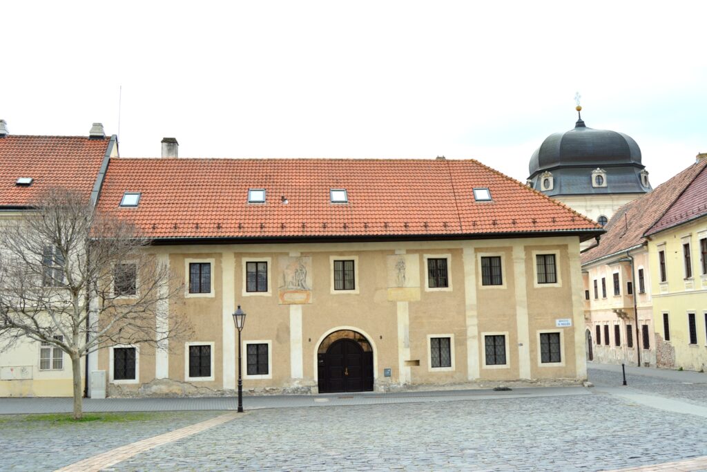 nagyszombat-festmenytoredekek (3)