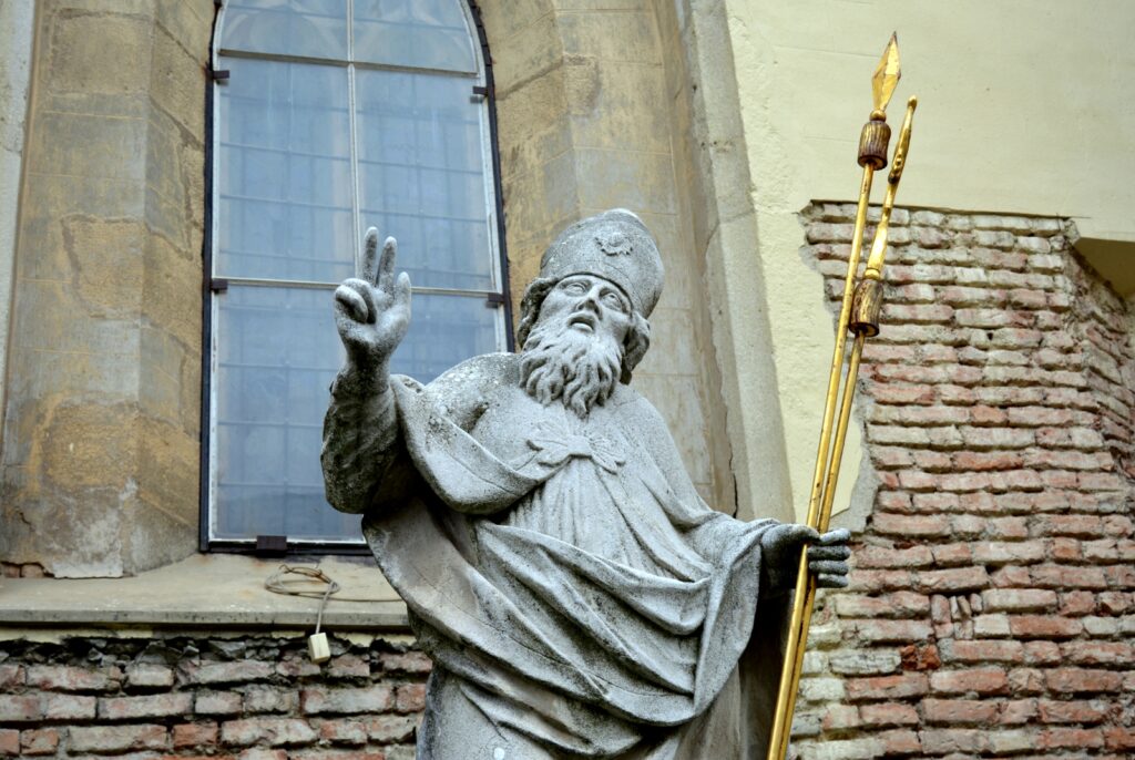 nagyszombat-szent-adalbert-szobor (6)