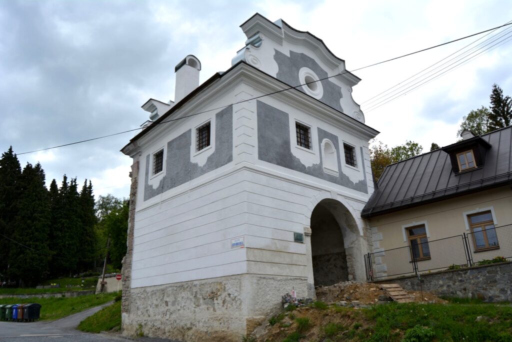 selmecbanya-szelaknai-kapu (11)