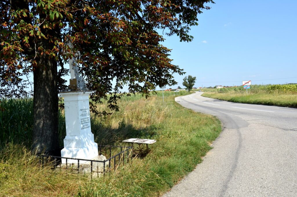 zonctorony-matuss-illes-emlekkeresztje (2)