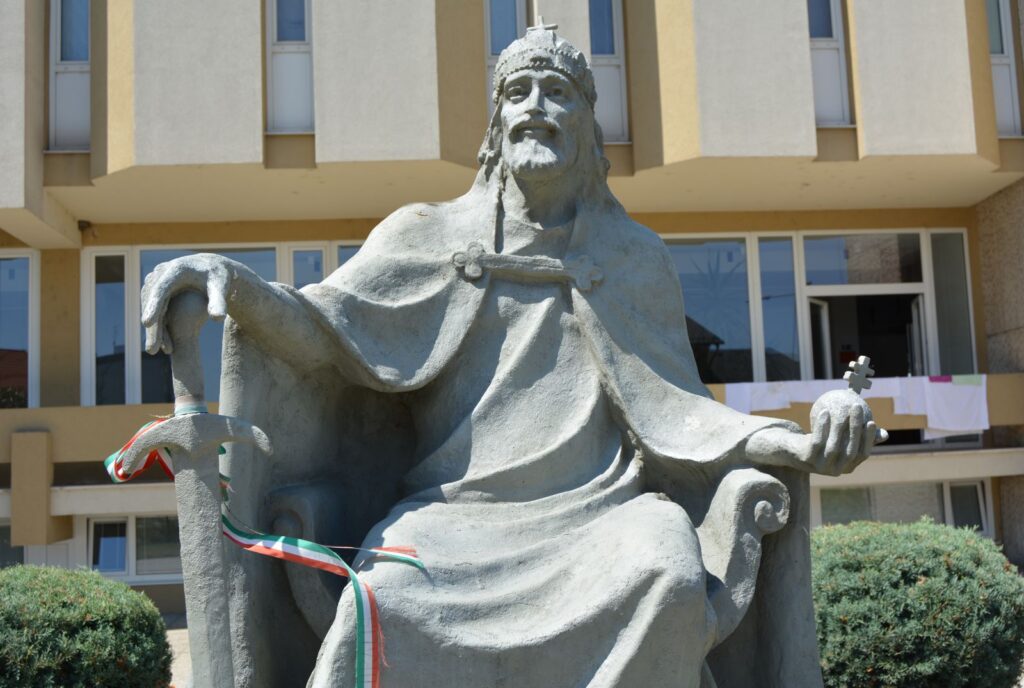 somorja-istvan-kiraly-szobor (5)