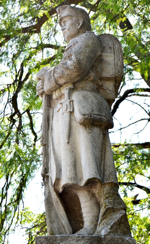 gutor-hosi-emlekmu (11)