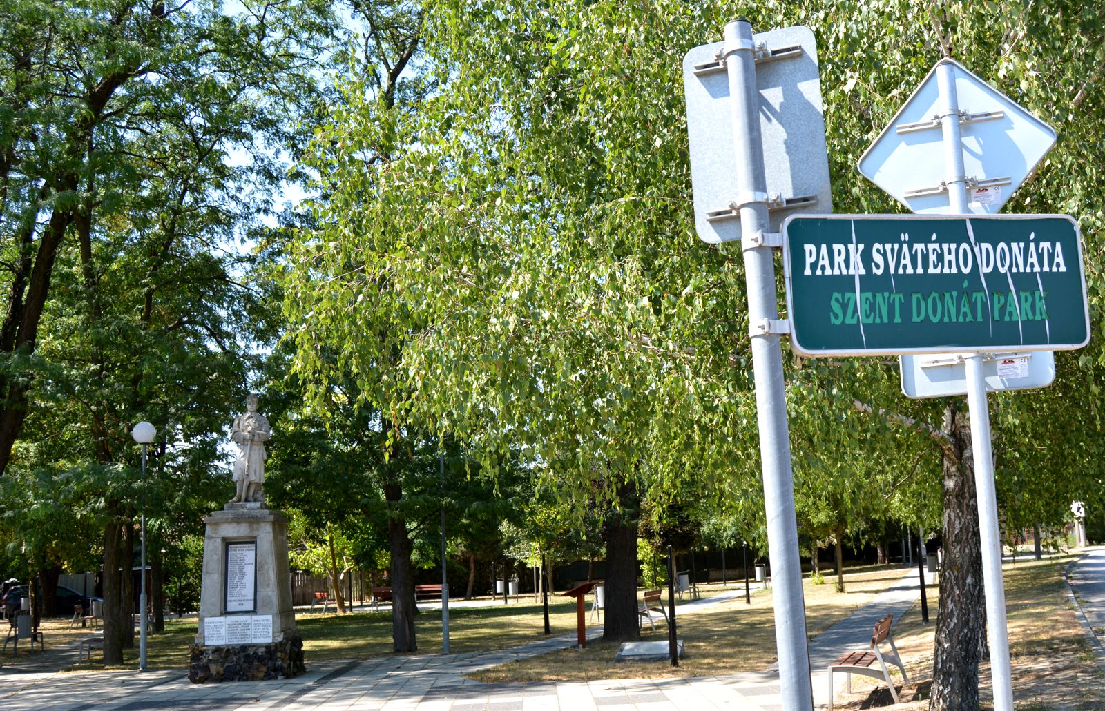 gutor-hosi-emlekmu (1)