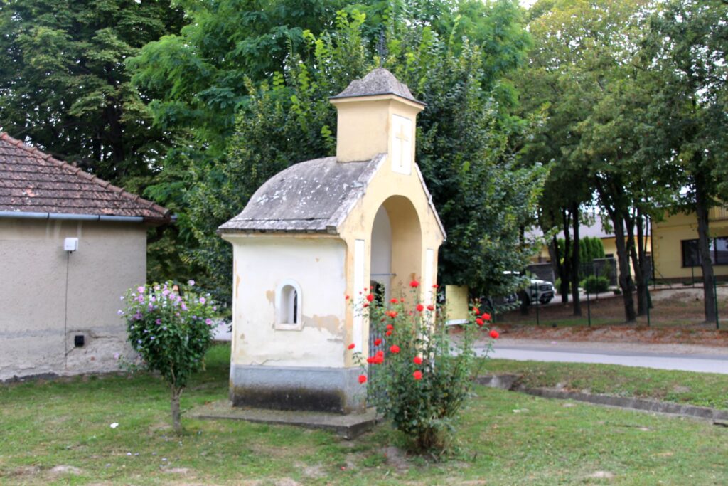 feketenyek-nepomuki-szent-janos-szobor (4)