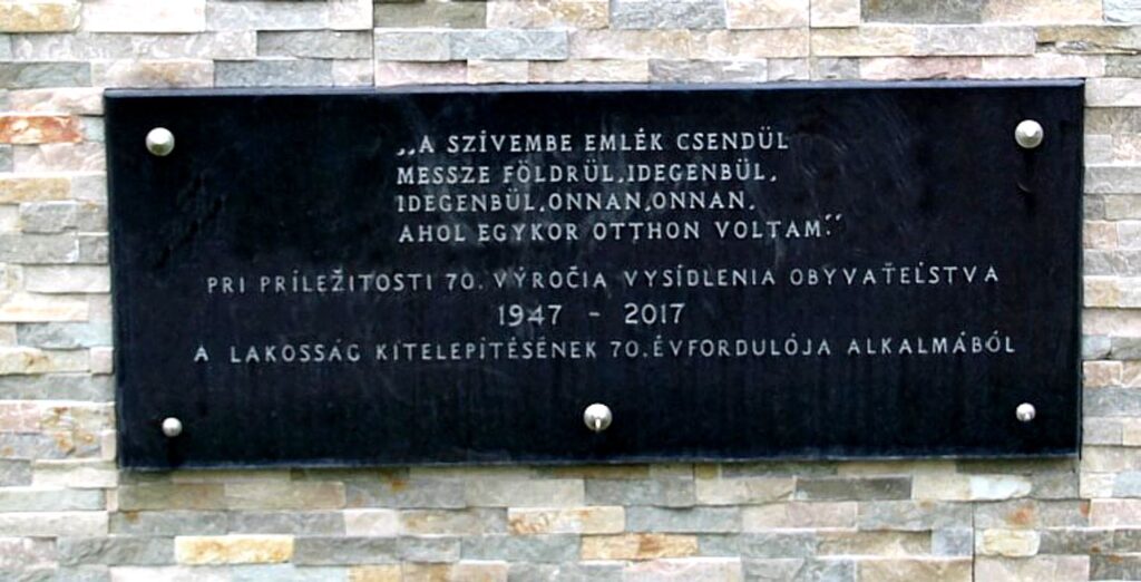 tallos-kitelepitettek-emlekmuve (4)