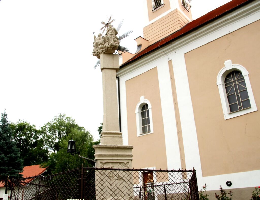 tallos-szentharomsag-szobor (4)