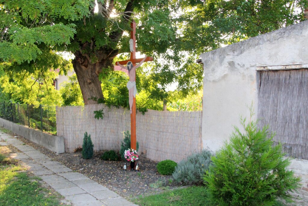 fuss-utmenti-pleh-kereszt (6)