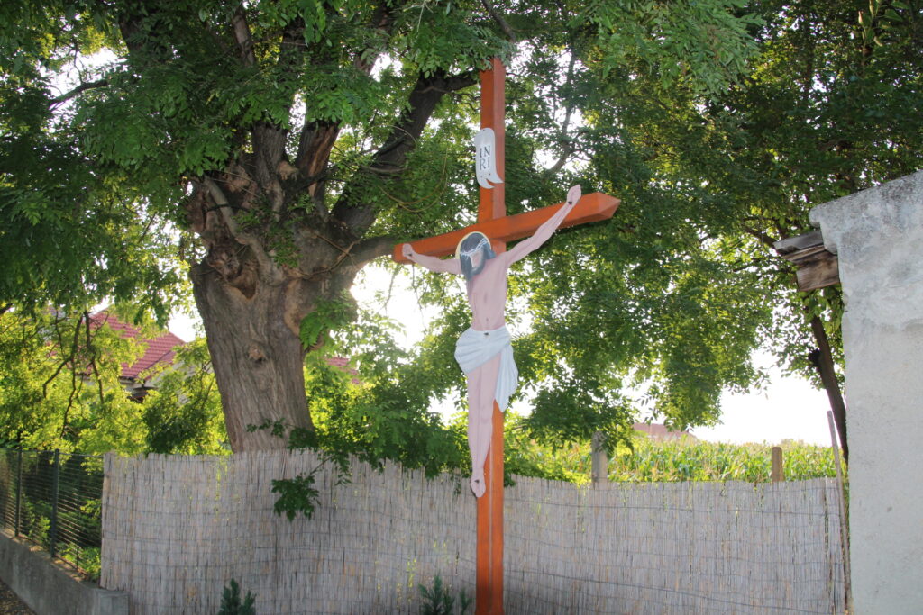 fuss-utmenti-pleh-kereszt (5)