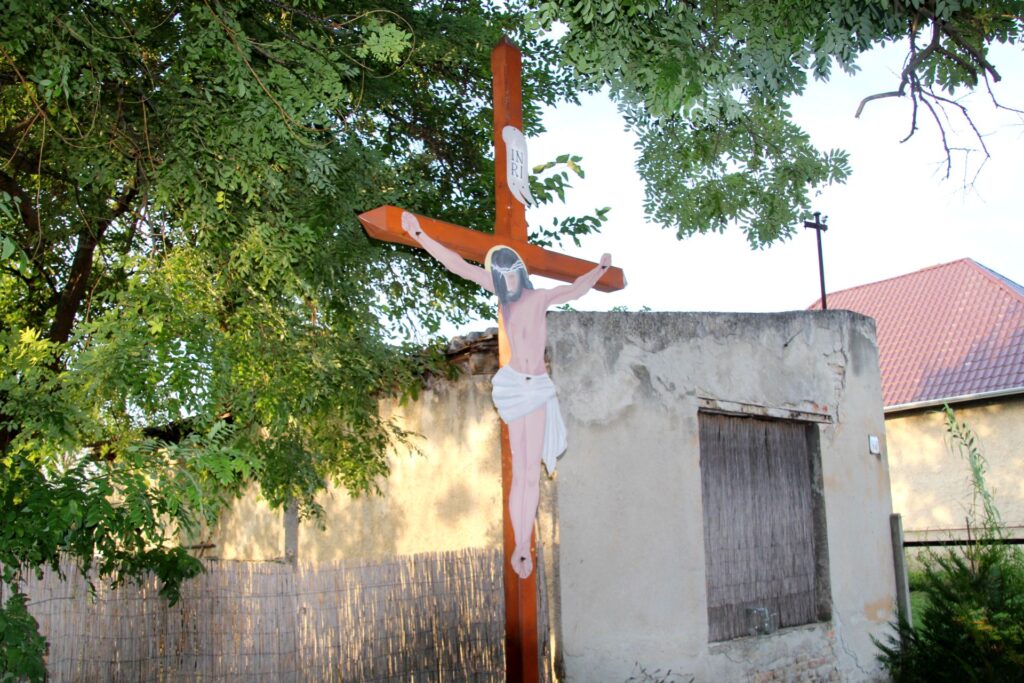 fuss-utmenti-pleh-kereszt (4)