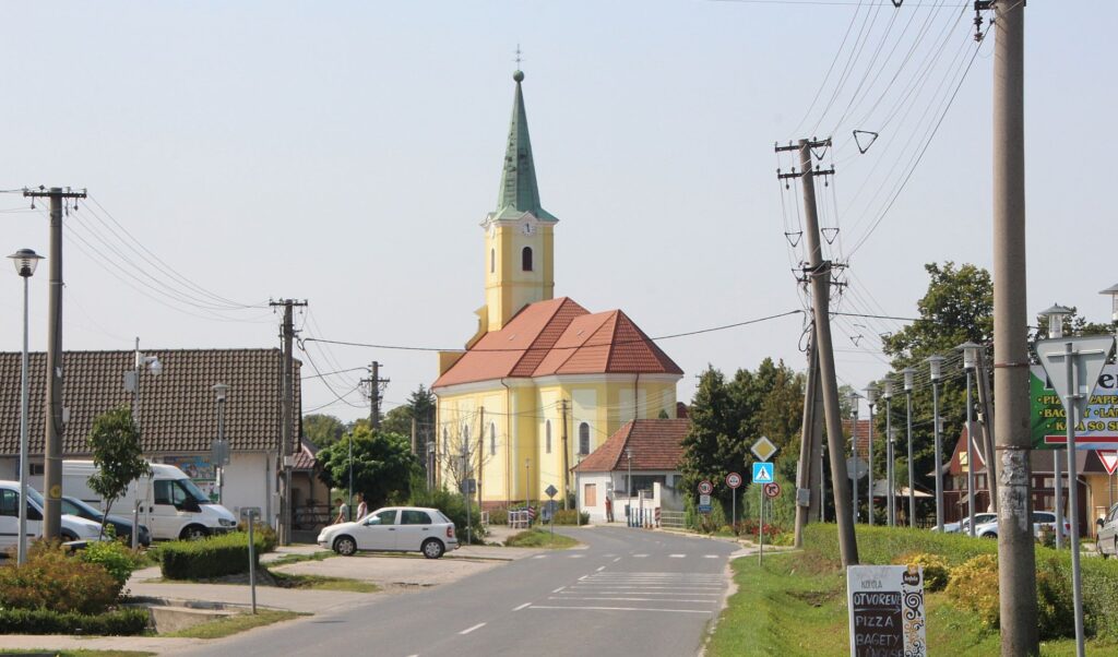 felsoszeli-katolikus-templom (2)