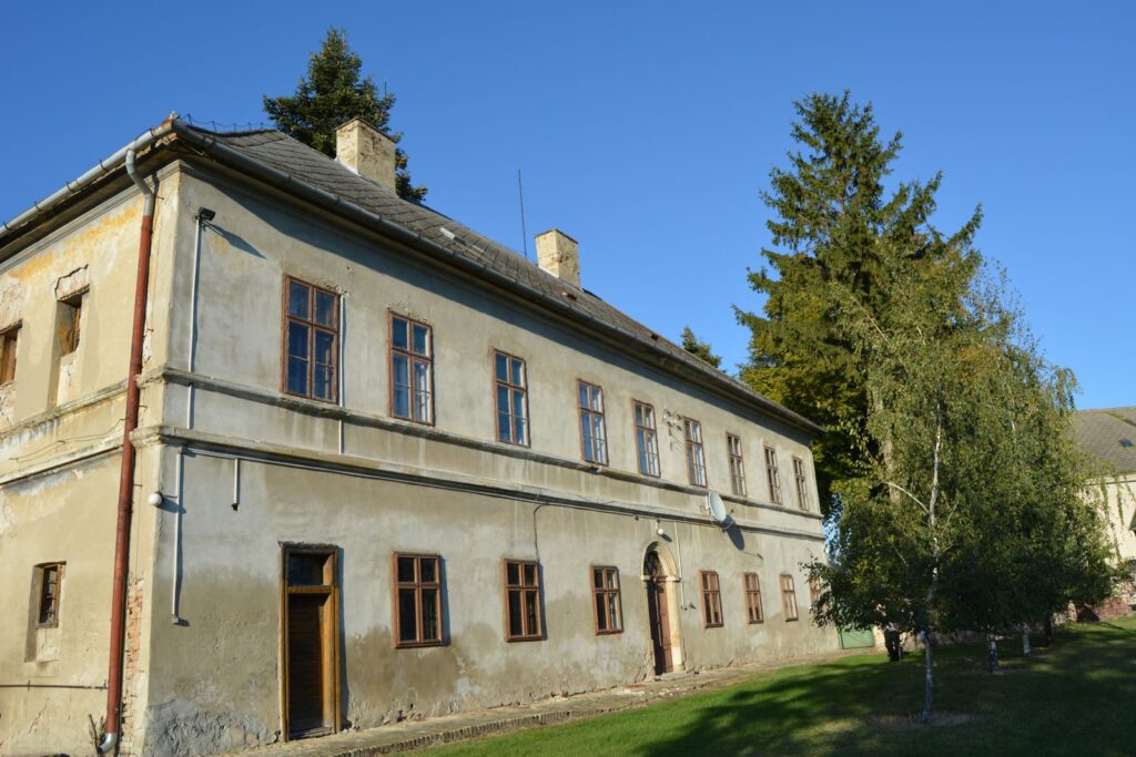 Szeder Fábián emléktábla - Komáromfüss (7)