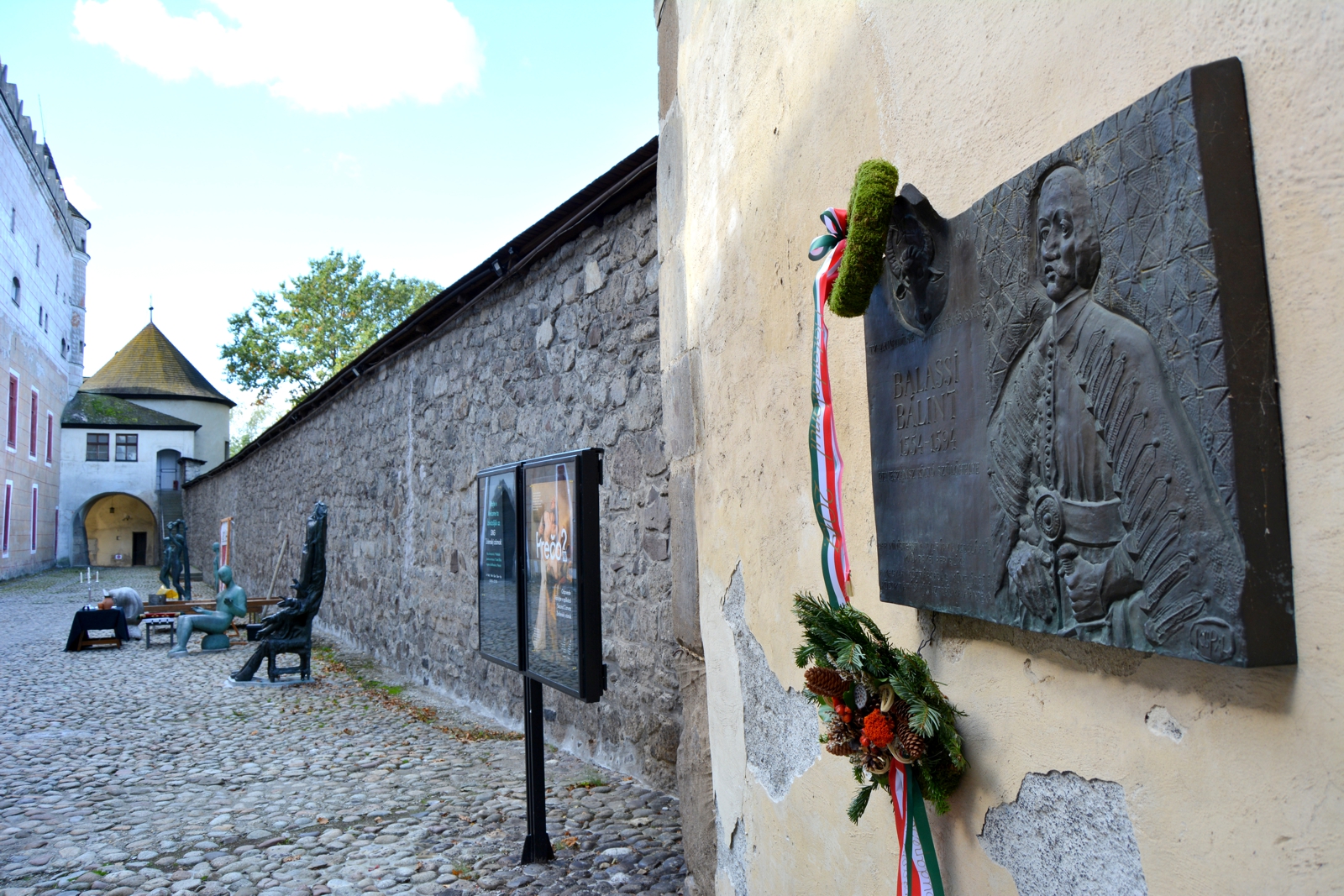 zolyom-balassi-balint-emlektablaja (2)