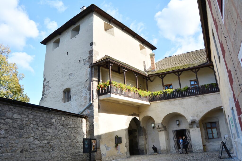 zolyom-balassi-balint-emlektablaja (1)