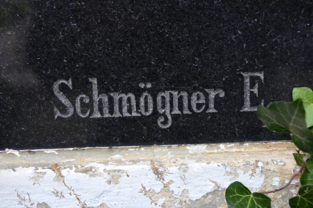 szepesbela-greisiger-mihaly-sirja (6)