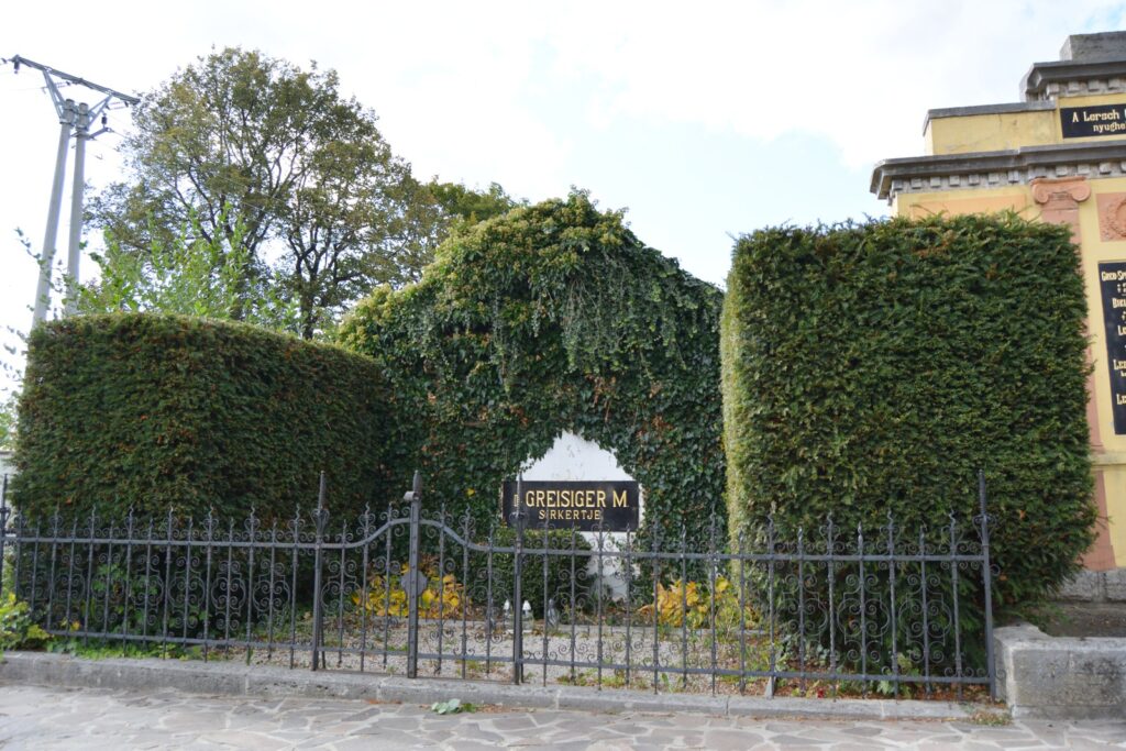 szepesbela-greisiger-mihaly-sirja (3)